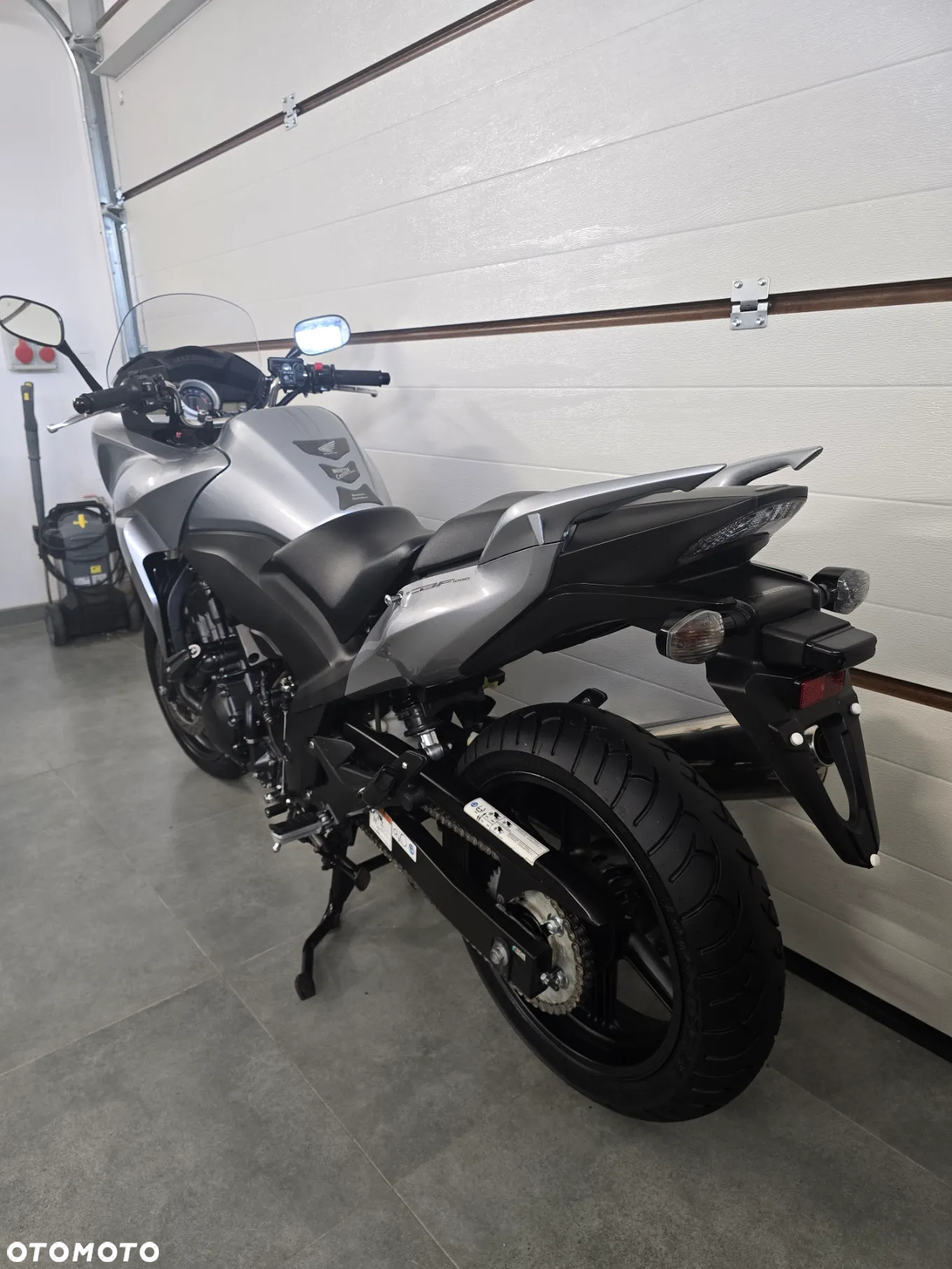 Honda CBF - 18
