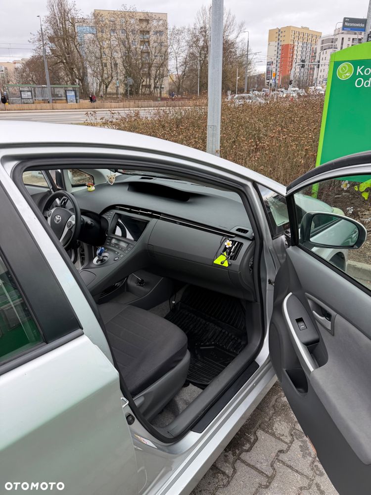 Toyota Prius - 6