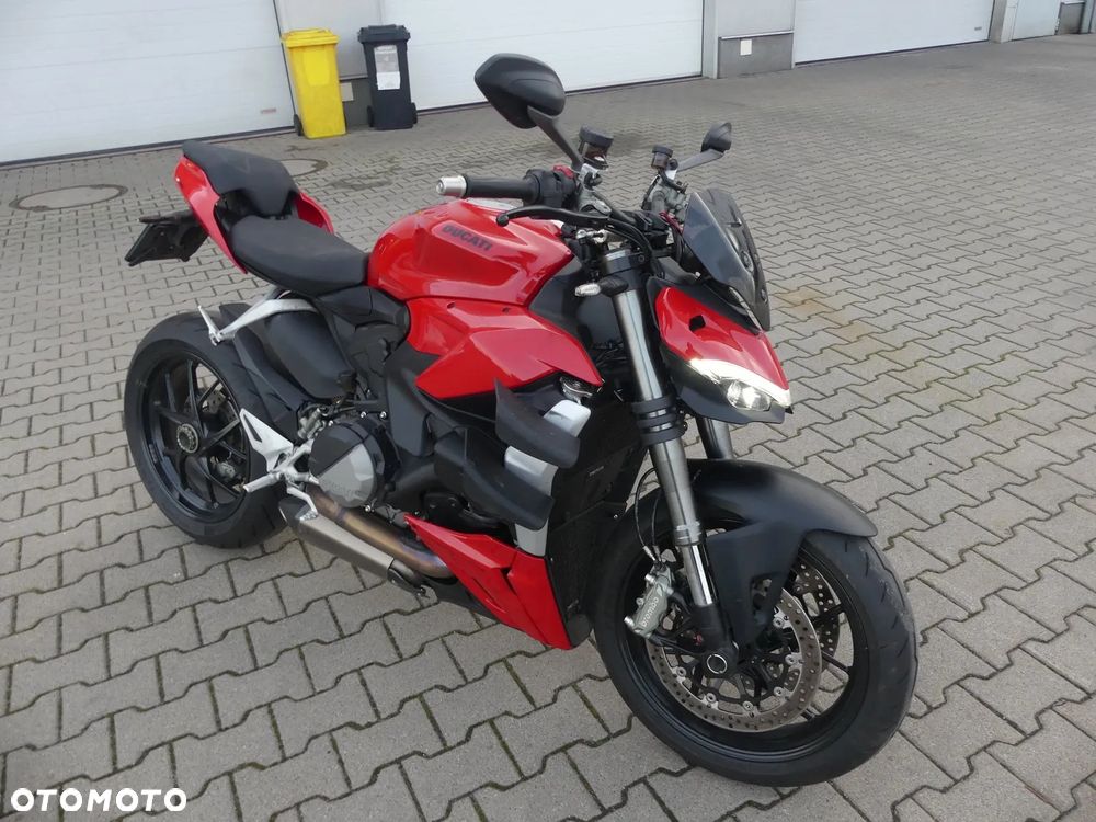 Ducati Streetfighter V4 - 2