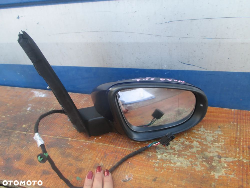 lusterko prawe VW Touran 1 lift 2 9pin Europa - 1