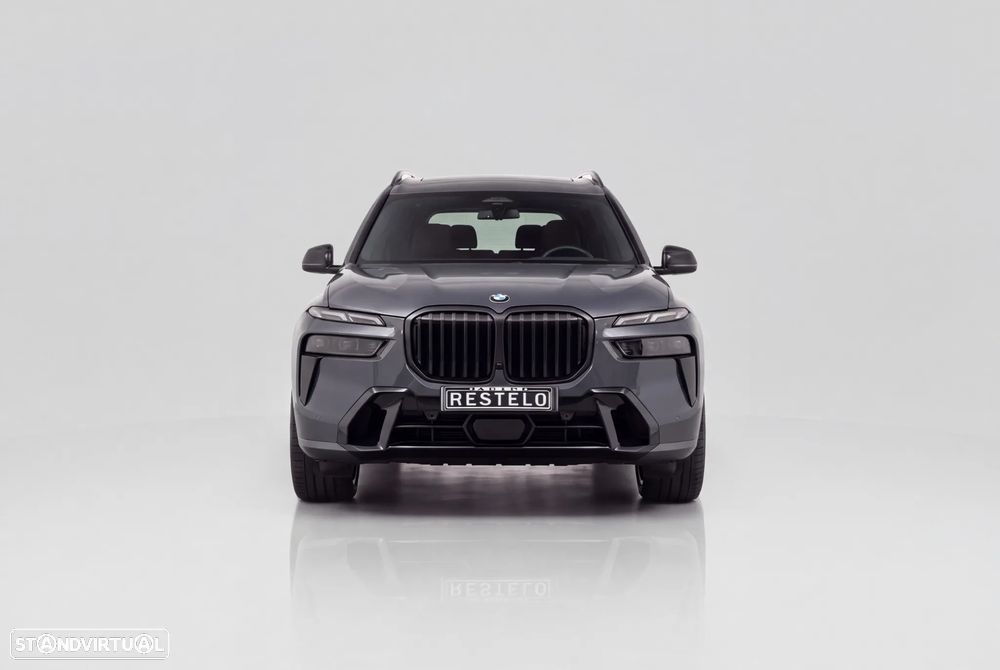 BMW X7 — photo 4