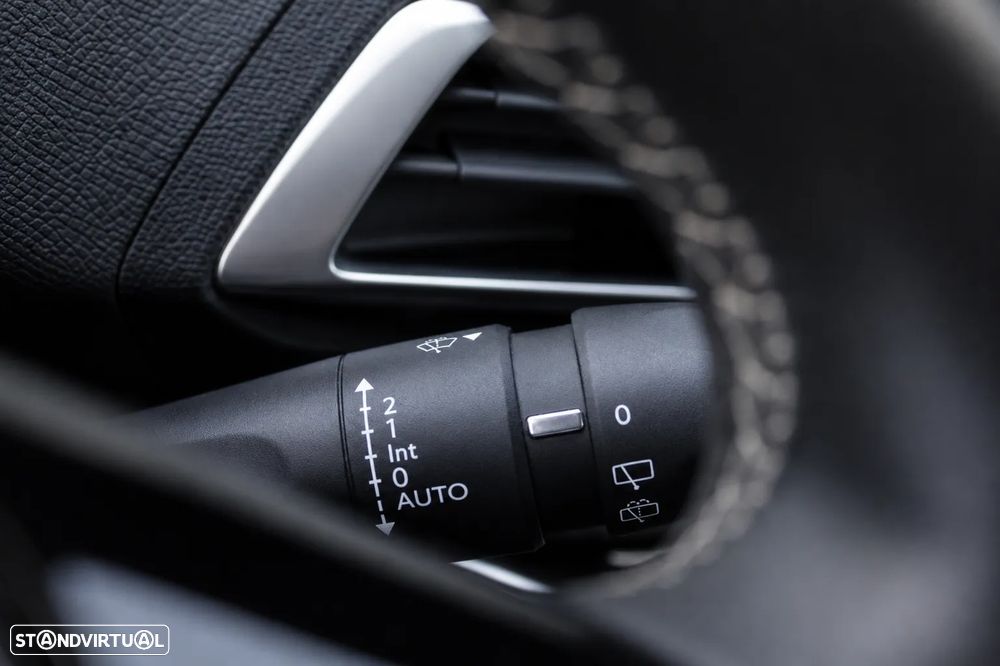 Peugeot 5008 1.6 BlueHDi Allure J17 - 25