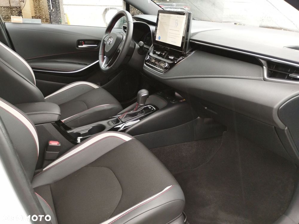 Toyota Corolla 1.8 Hybrid GR Sport Dynamic - 24