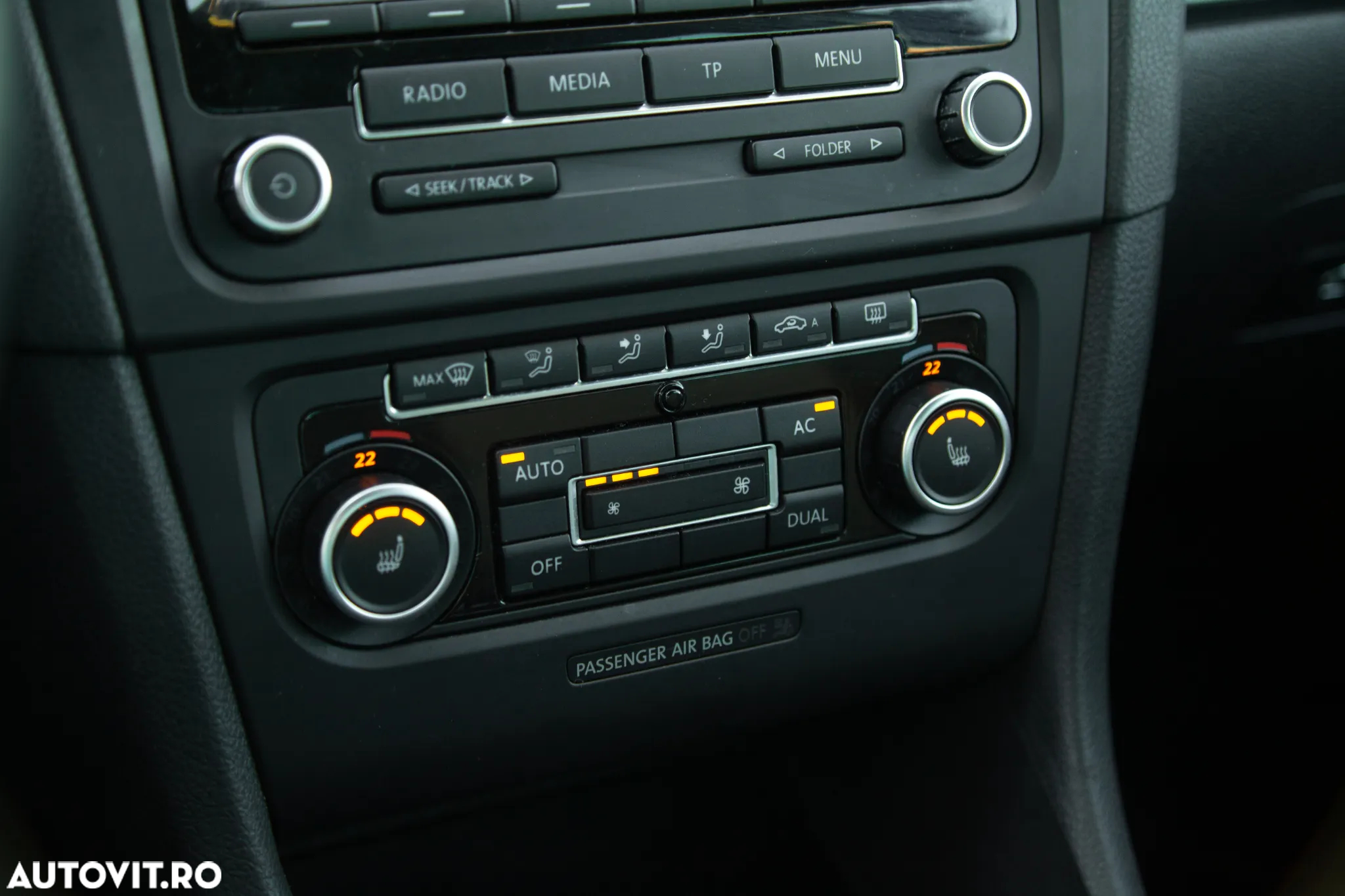 Volkswagen Golf 2.0 TDI DPF Style - 21