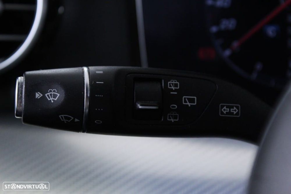 Mercedes-Benz E 300 de Avantgarde - 26