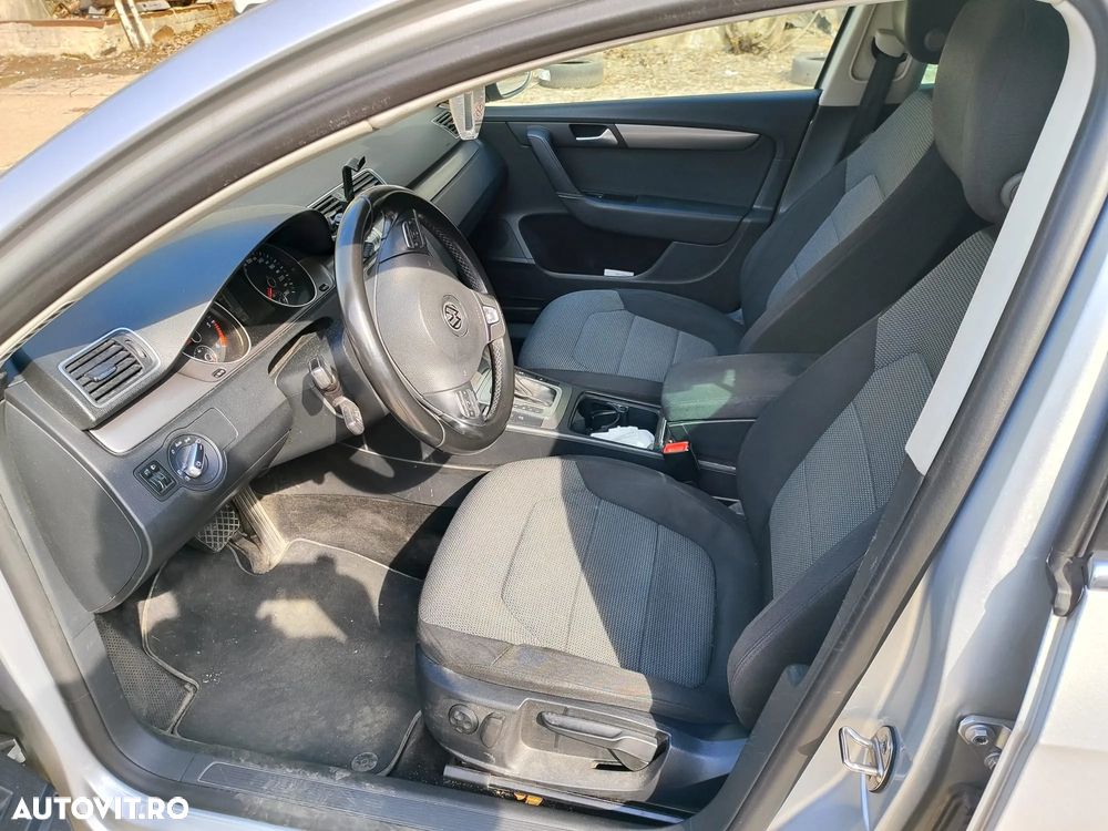 Volkswagen Passat - 5