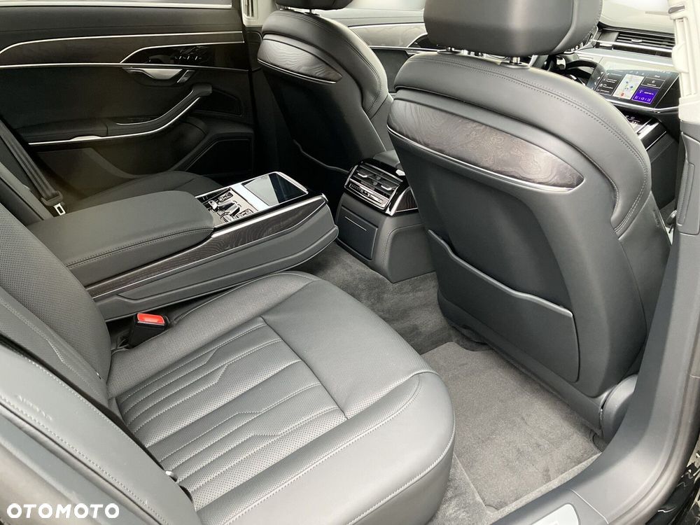 Audi A8 - 17