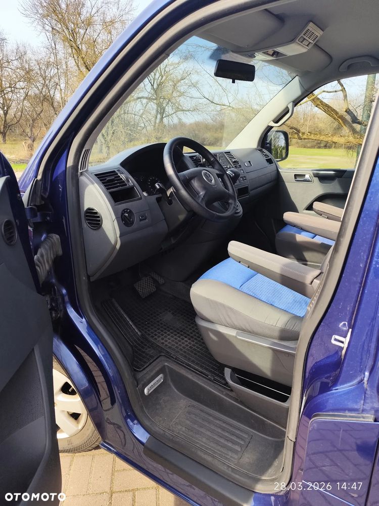 Volkswagen Caravelle - 15