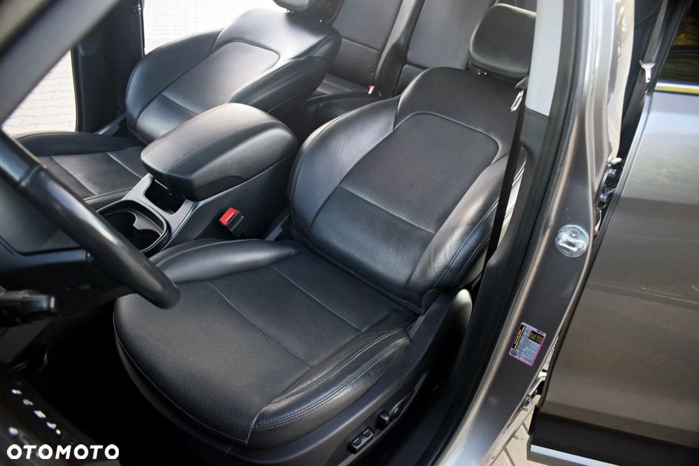 Hyundai Santa Fe 2.0 T Sport Utility - 36
