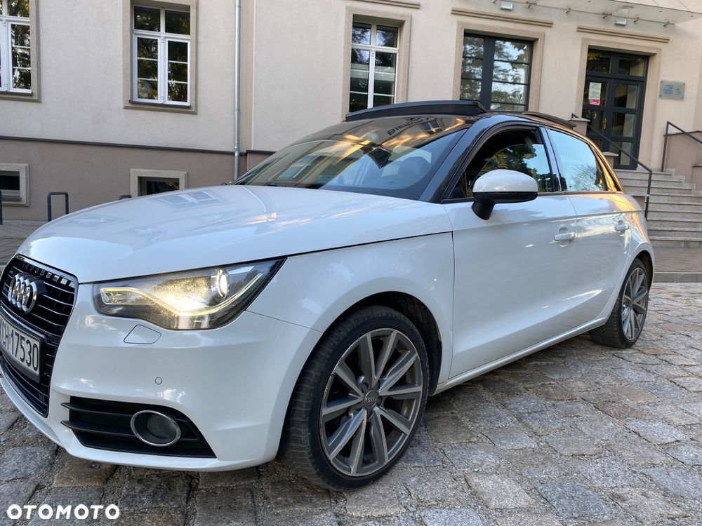 Audi A1 1.6 TDI Attraction S tronic - 2