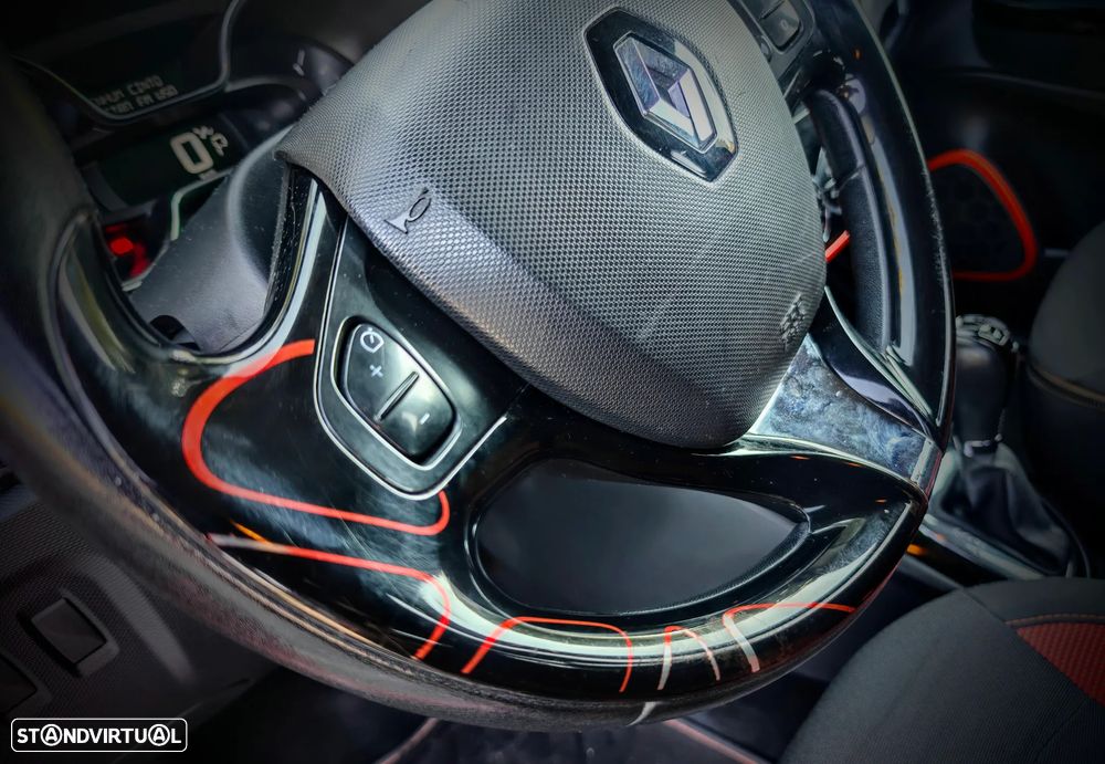 Renault Captur ENERGY TCe 120 EDC Elysee - 11