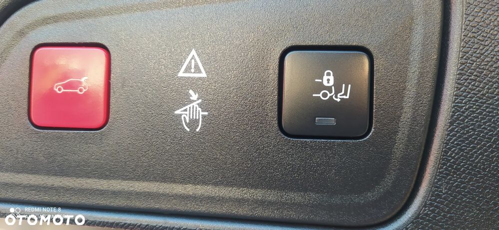 Peugeot 3008 BlueHDi 180 Stop & Start EAT8 GT - 8