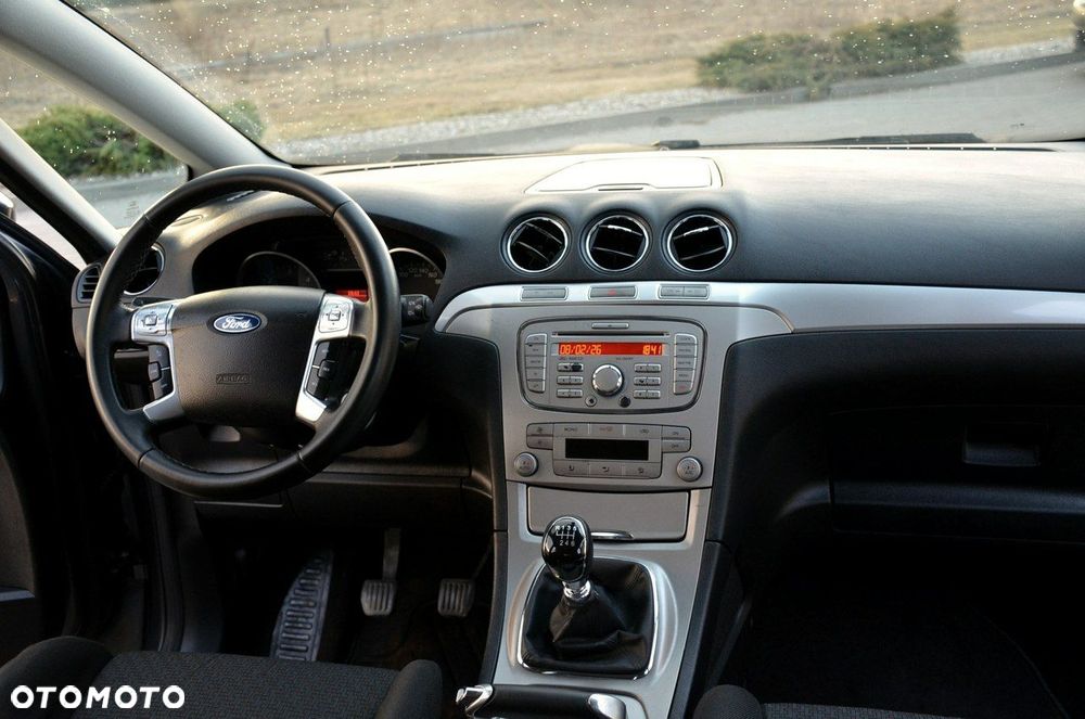 Ford S-Max - 21
