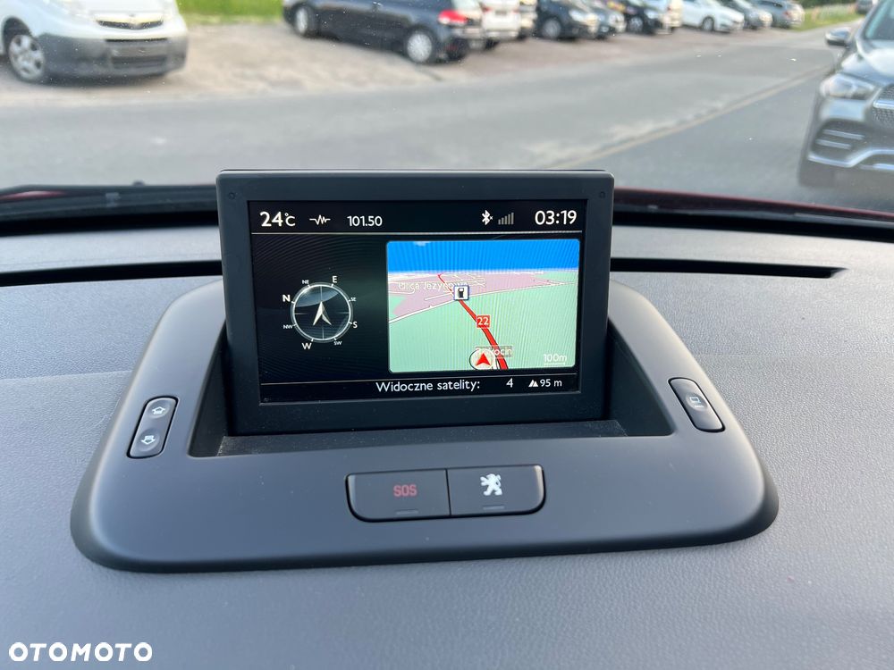 Peugeot 3008 1.6 THP Allure - 32