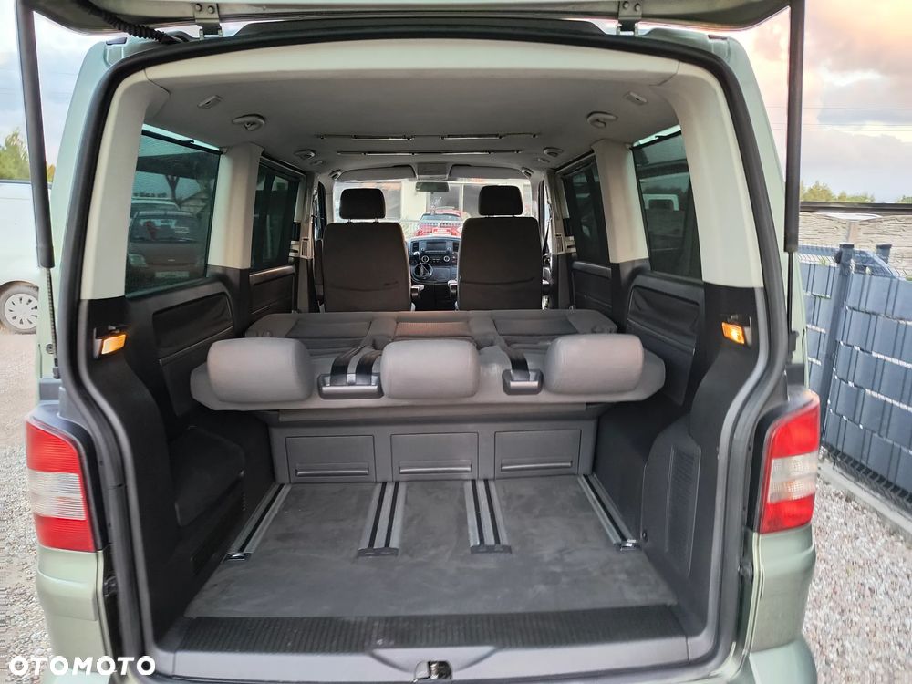 Volkswagen Multivan - 19