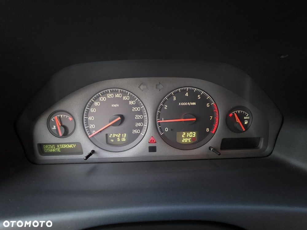 Volvo S60 2.4 - 21