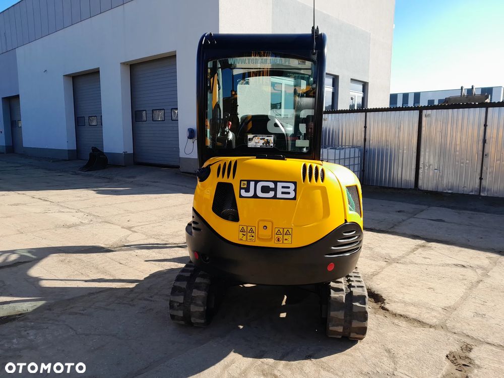 JCB 8026 - 7