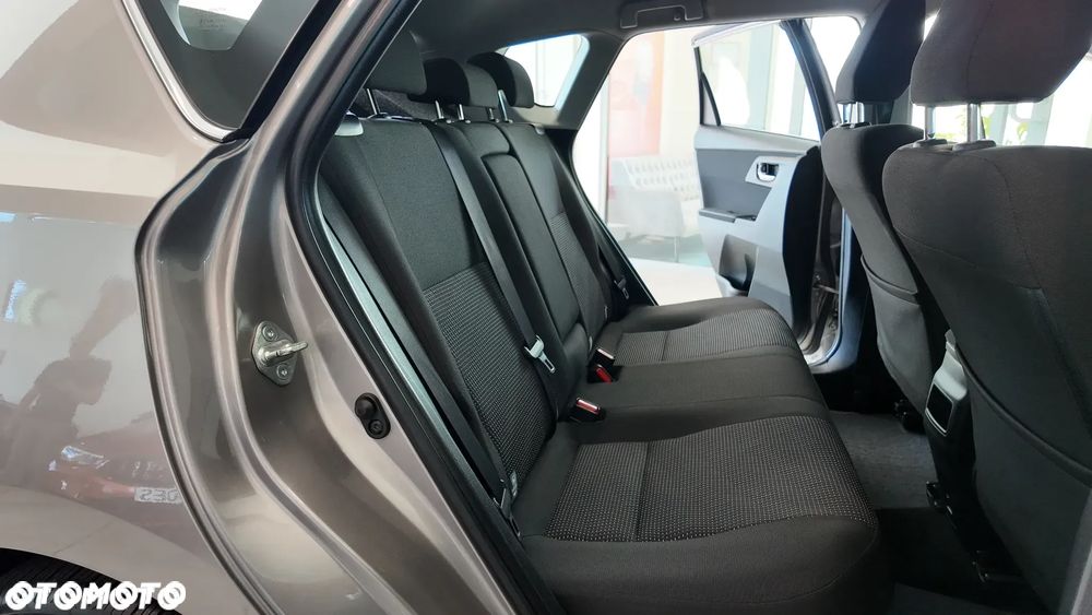 Toyota Auris 1.8 HSD Prestige - 35