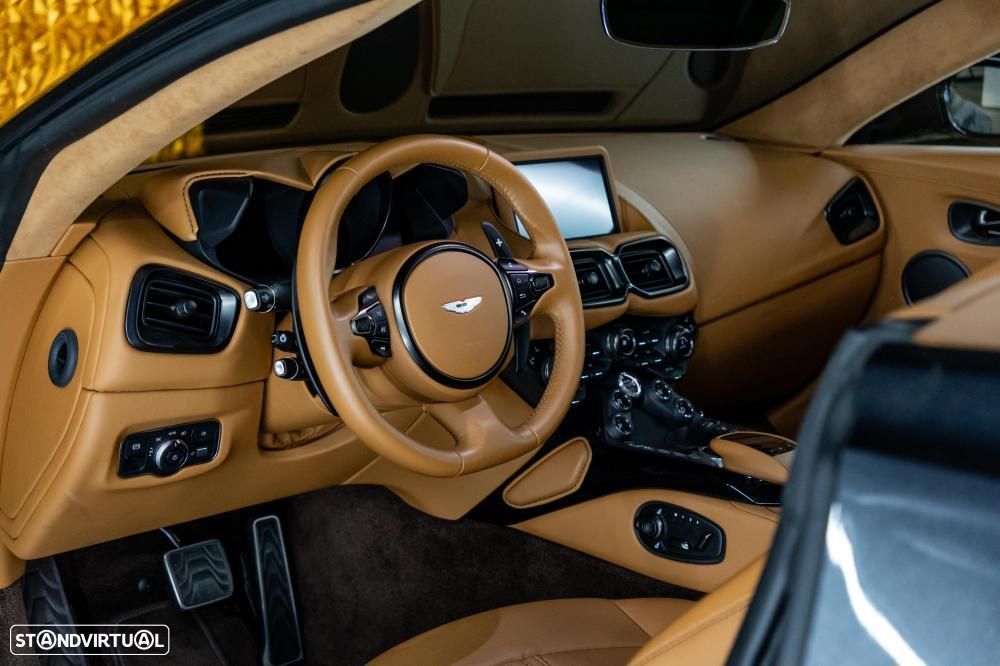 Aston Martin Vantage Roadster V8 - 31