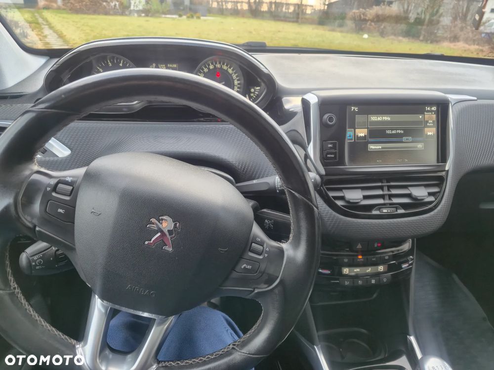 Peugeot 2008 PureTech 130 Stop&Start Allure - 12