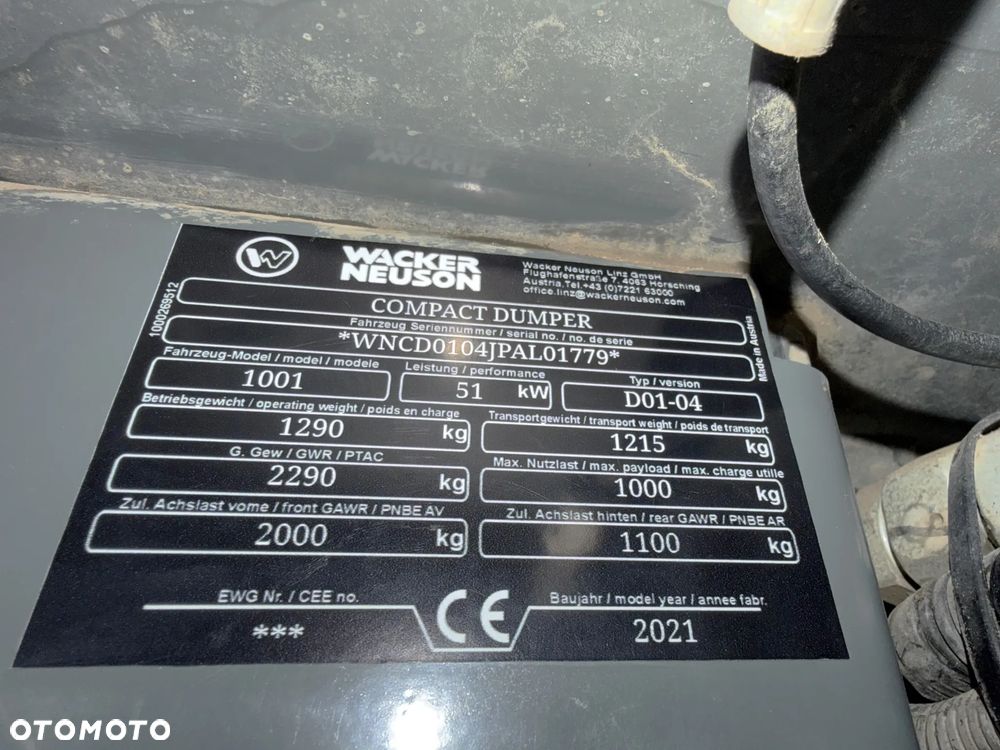 Wacker Neuson 1001 Wozidło Budowlane Rolnicze 4x4. Ładowność 1 tona. Wysokie podnoszenie+KIPER Wysoki! Sprowadzone z Norweskiej szkółki roślinnej. Maszyna Jak Nowa z Salonu 665 mtg. 2023 roku. Ani Deka luzów czy wycieków. Silnik Yanmar 3cyl. Potężna moc a maszyna bardzo mała i zwinna. Szybka wolna jazda. Oświetlenie rozbudowane. Wielka Okazja!  Jazda Rewers. Hydrostatic! Opony jak Nowe! - 36