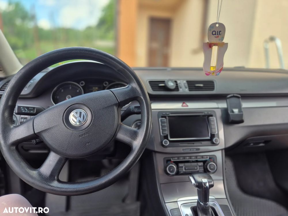 Volkswagen Passat - 6