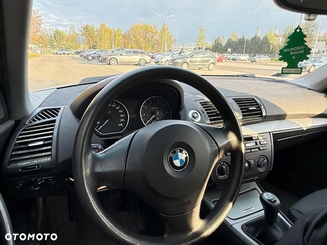 BMW Seria 1 116i - 6