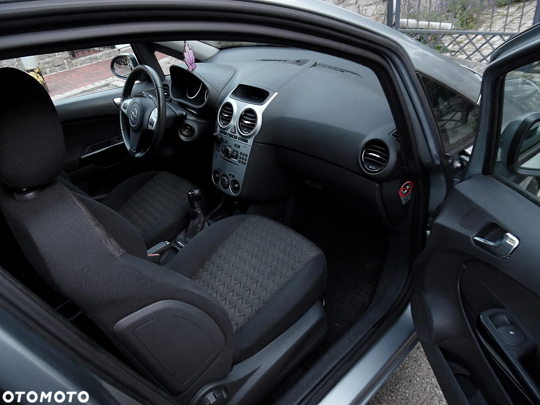 Opel Corsa - 8