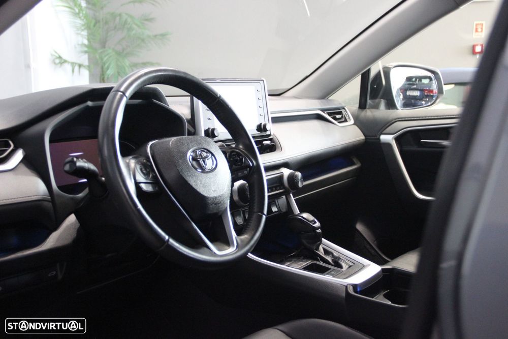 Toyota RAV4 2.5 HDF Exclusive - 9