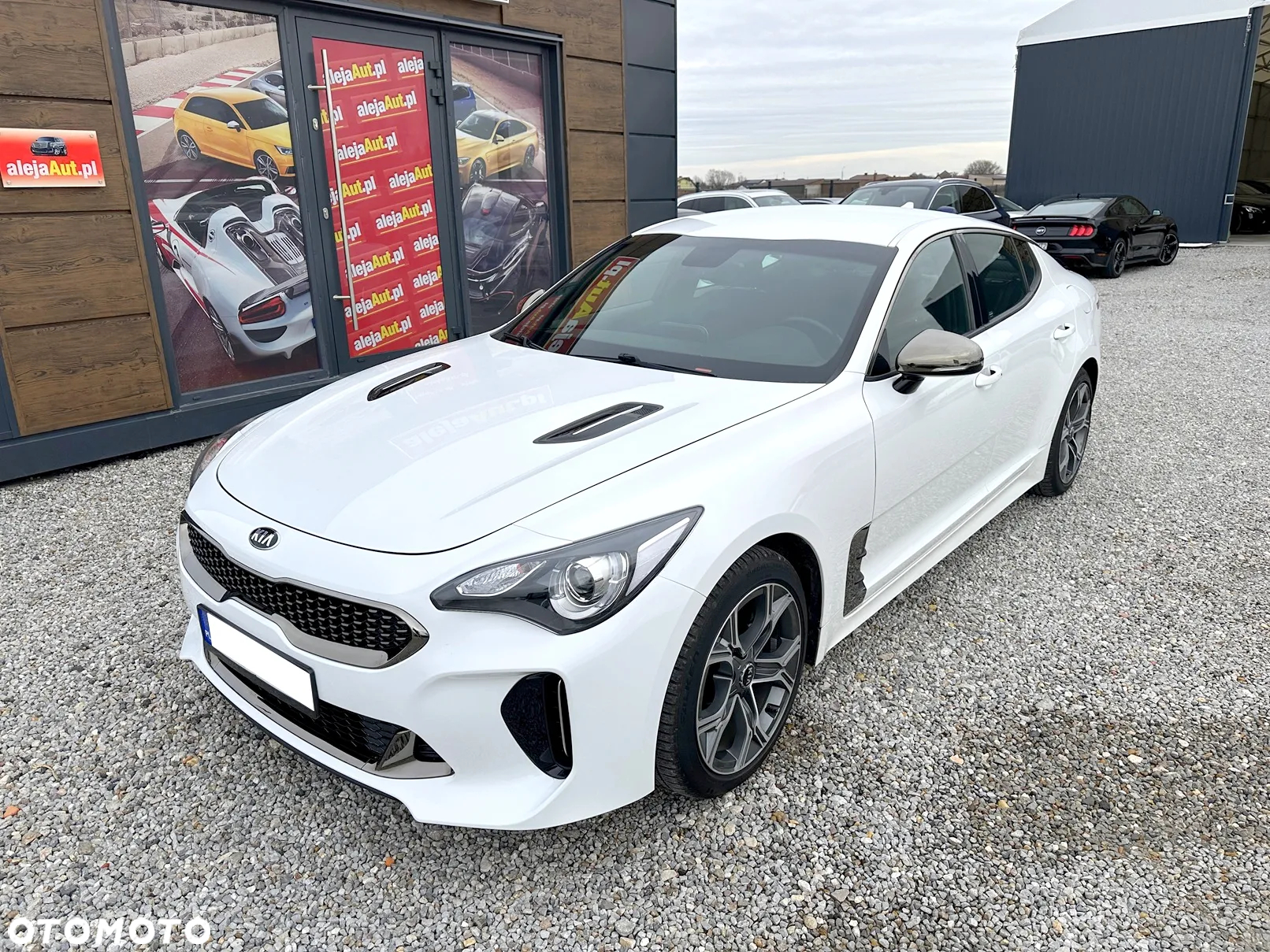 Kia Stinger 2.0 T-GDI GT Line - 3