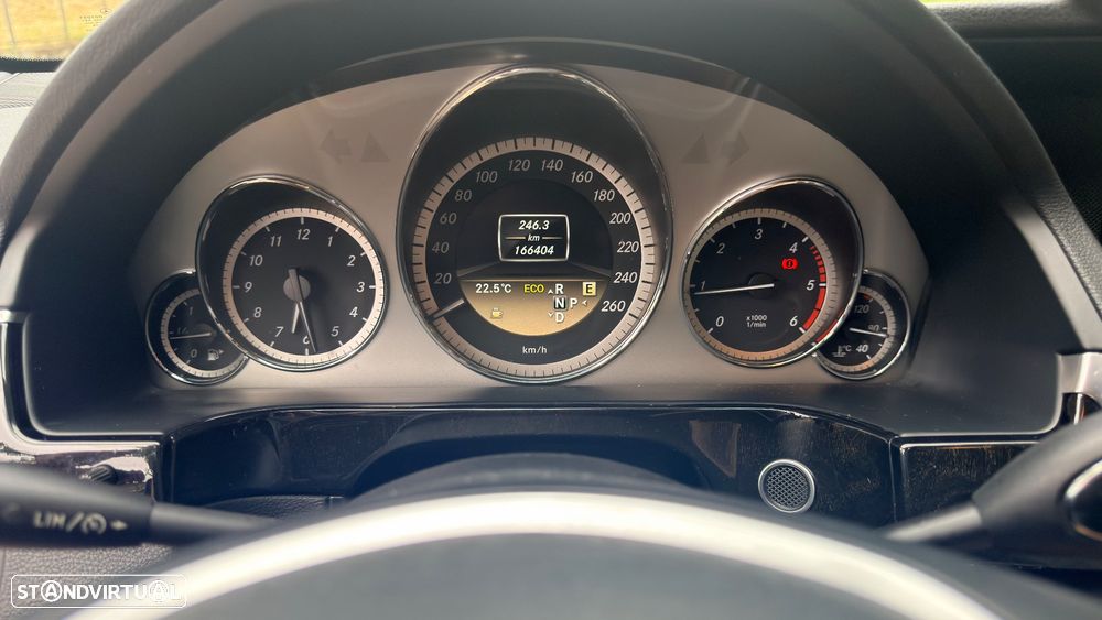 Mercedes-Benz E 220 CDi Avantgarde BlueEfficiency Auto - 9