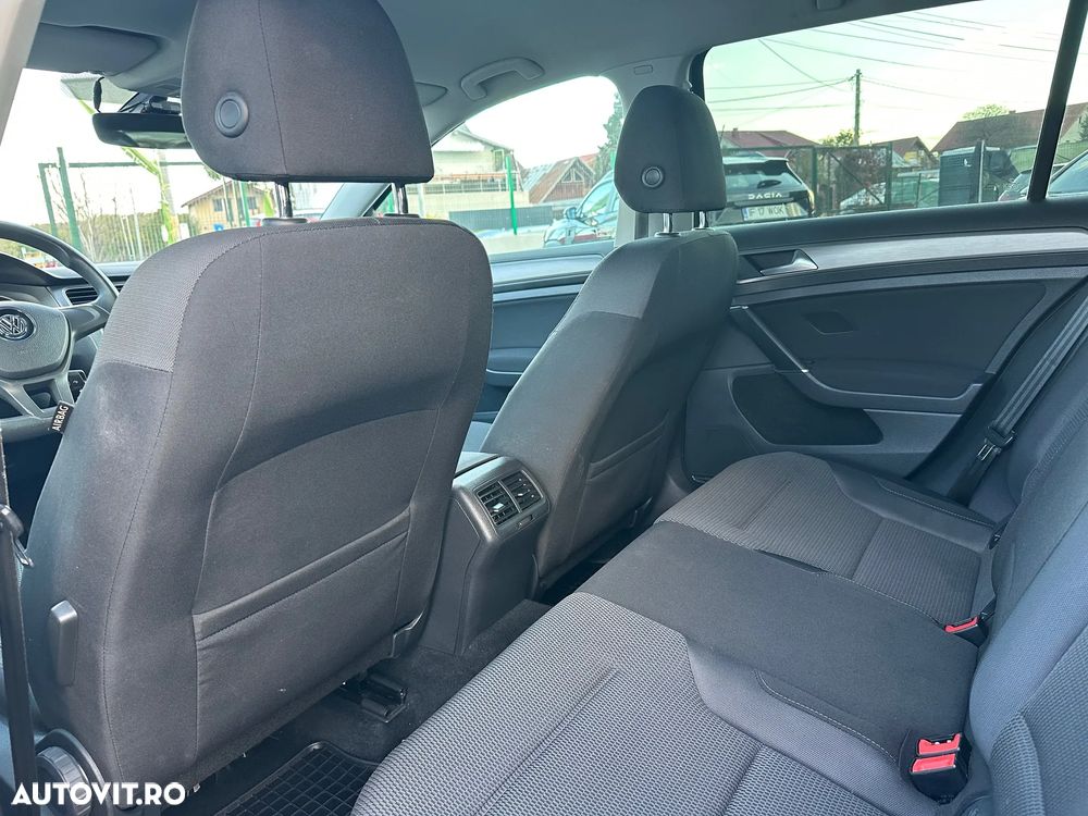 Volkswagen Golf 1.6 TDI DPF BMT Comfortline - 9
