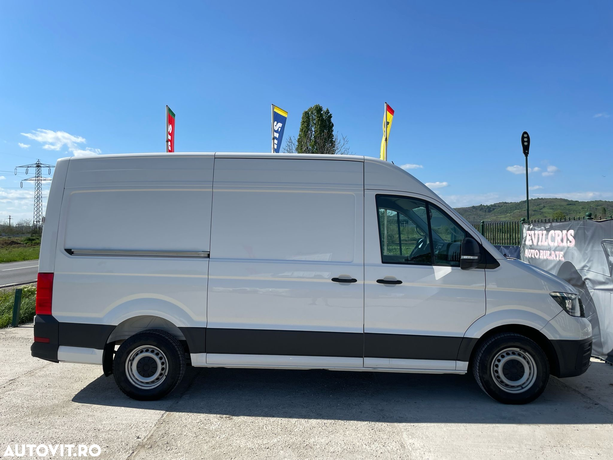 Volkswagen Crafter L3H3 - 12