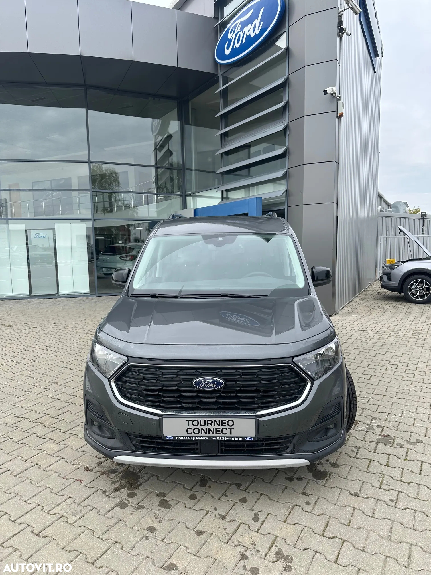 Ford Tourneo Connect 1.5L EcoBoost SWB Active - 3