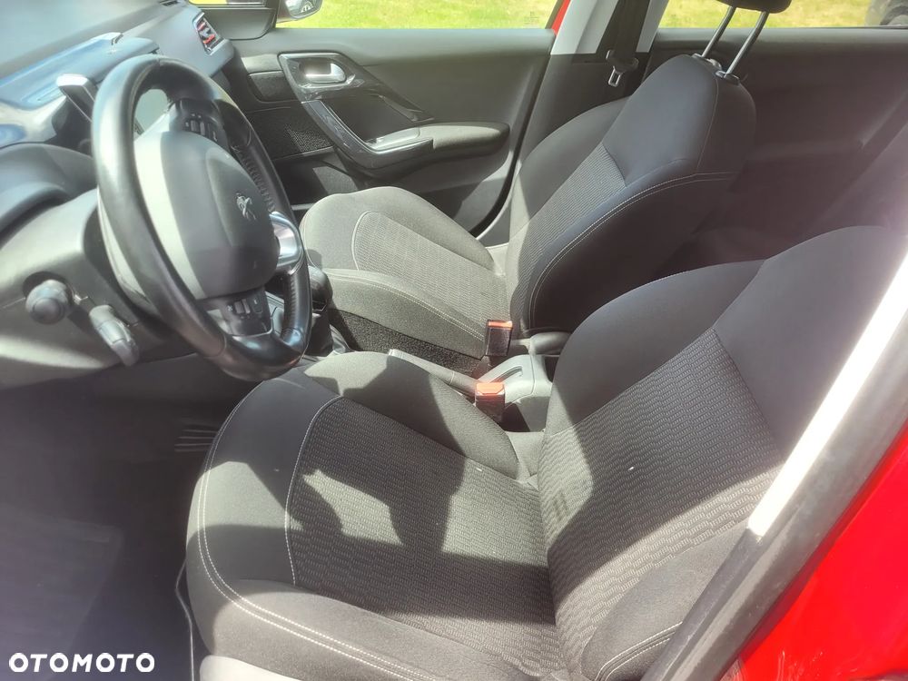 Peugeot 208 Blue-HDi 100 Stop&Start Allure - 9