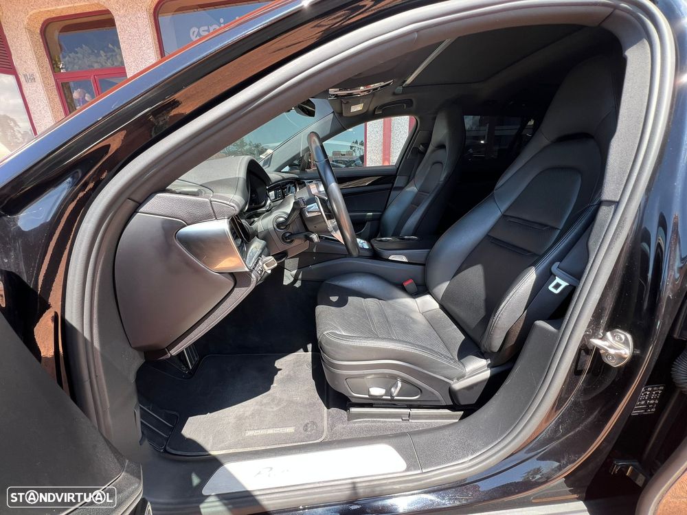 Porsche Panamera Sport Turismo 4 E-Hybrid - 18