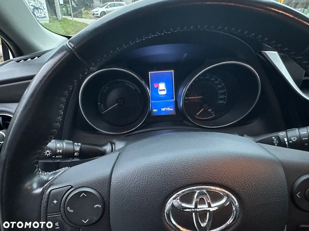 Toyota Auris 1.8 HSD Prestige - 25