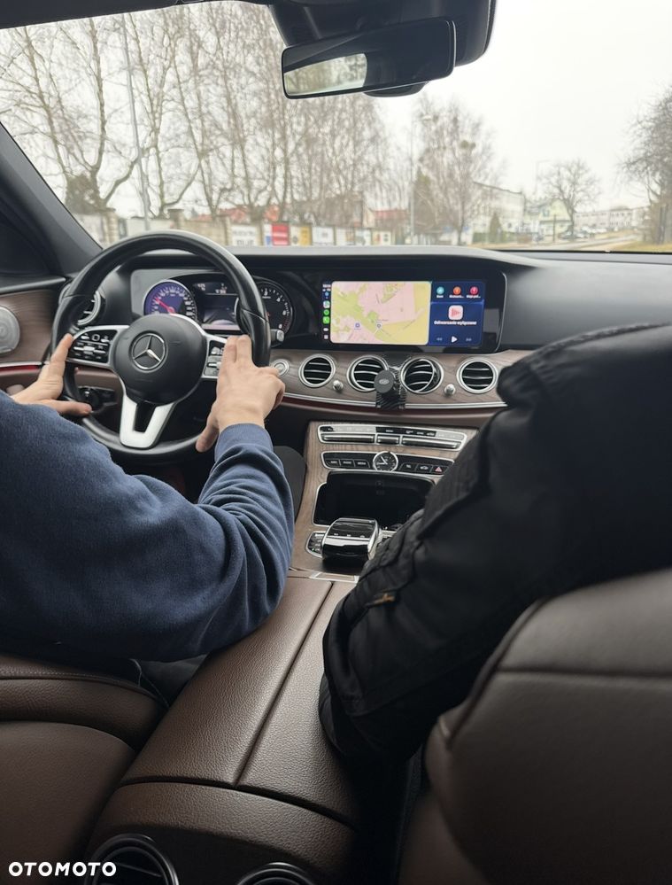 Mercedes-Benz Klasa E 220 d 4-Matic 9G-TRONIC - 10