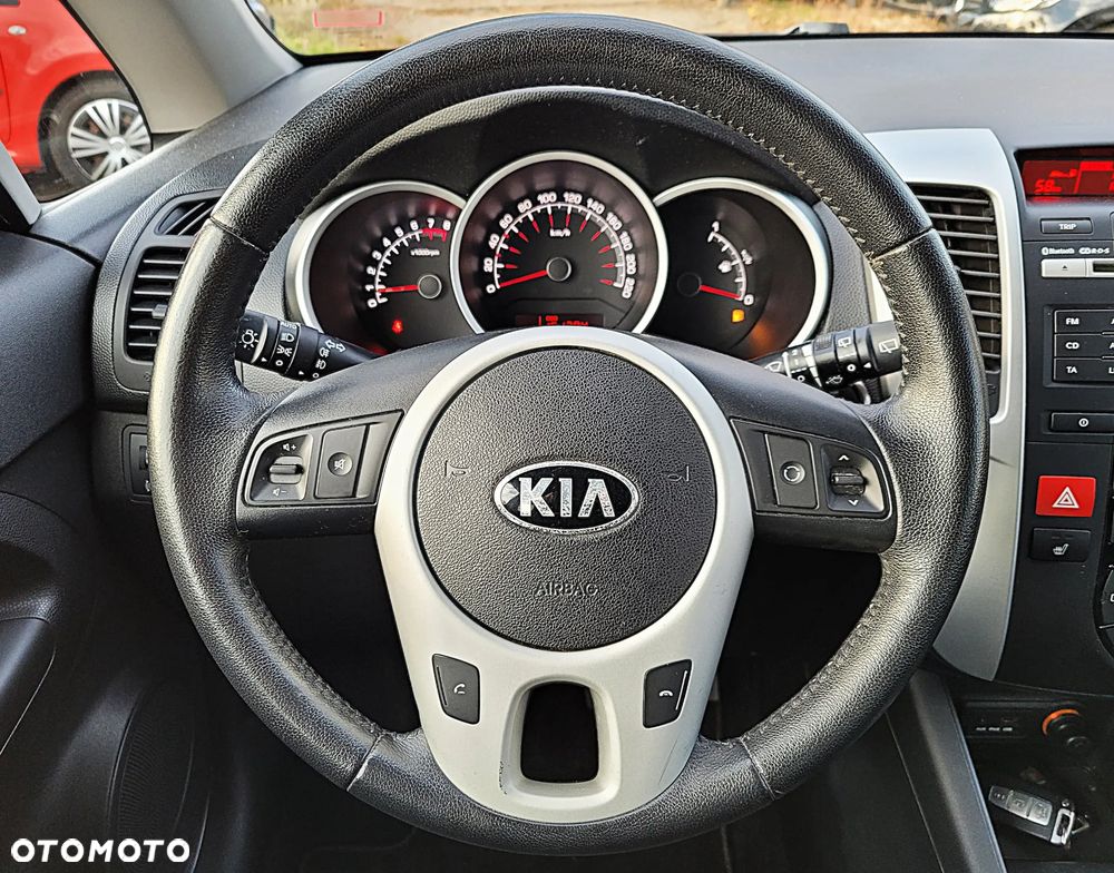 Kia Venga 1.4 CVVT Fifa World Cup Edition - 16
