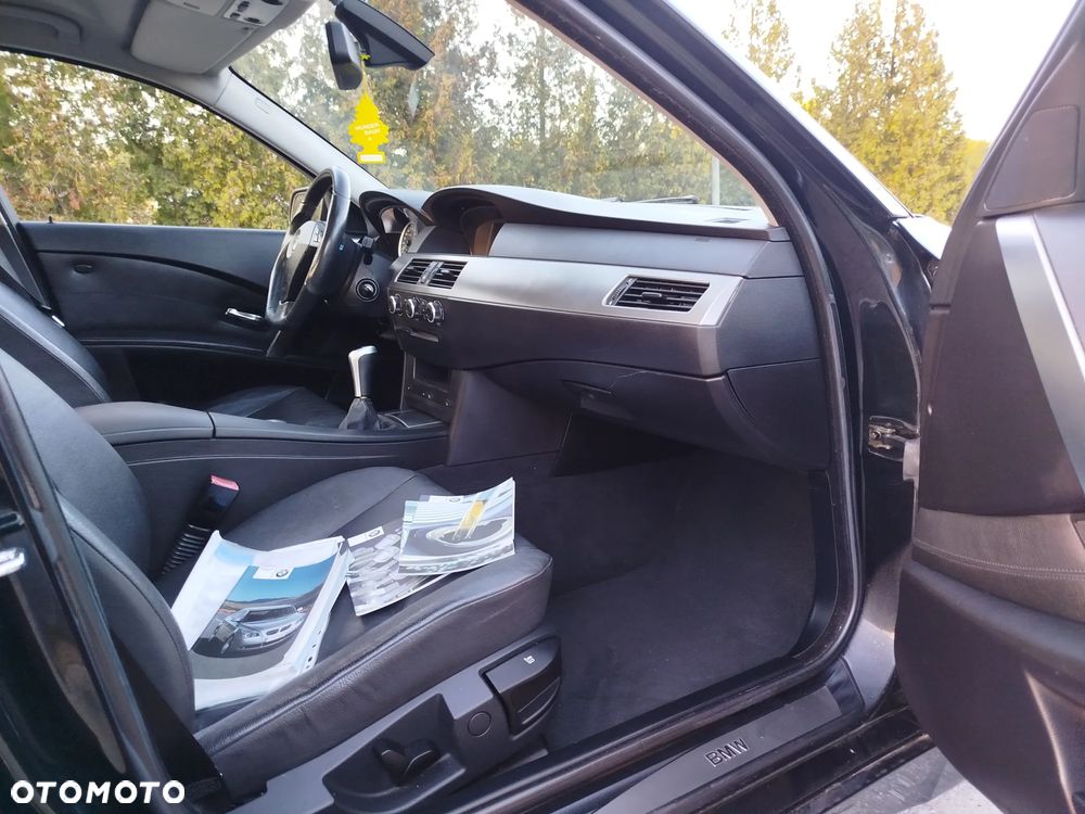 BMW Seria 5 520i - 21