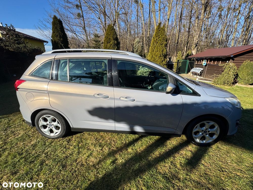 Ford Grand C-MAX - 15