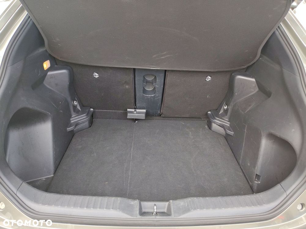 Toyota Yaris Cross Hybrid 1.5 Style - 14