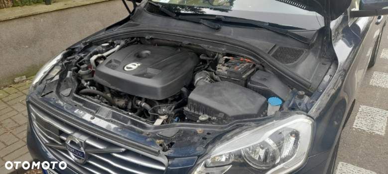 Volvo XC 60 T5 Geartronic Momentum - 27
