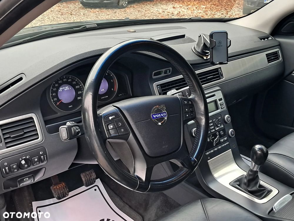 Volvo V70 2.0D Momentum - 15
