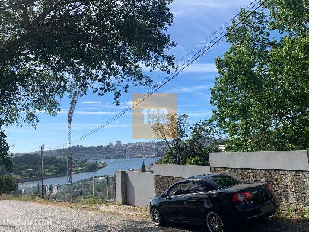 Terrenos com vista Rio perto do Palácio do Freixo - Grande imagem: 3/15