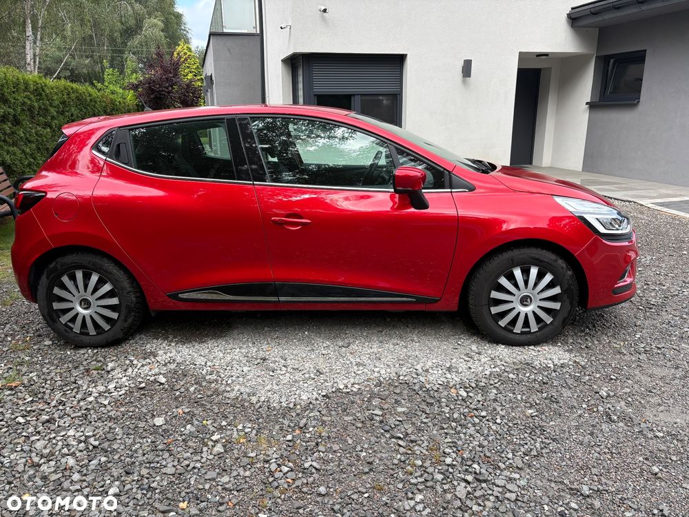 Renault Clio - 7