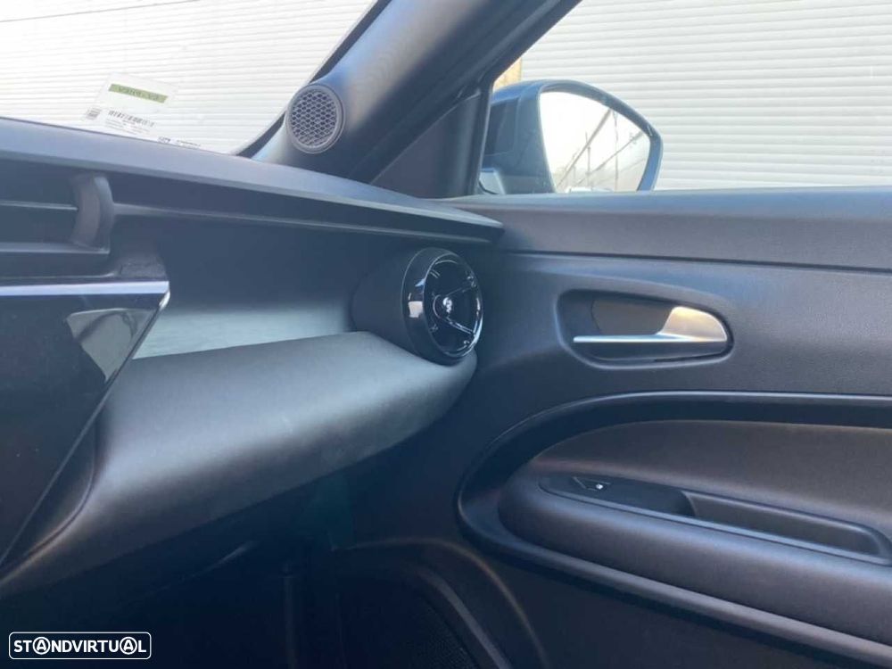Alfa Romeo Junior 1.2 Intensa eDCT6 - 18