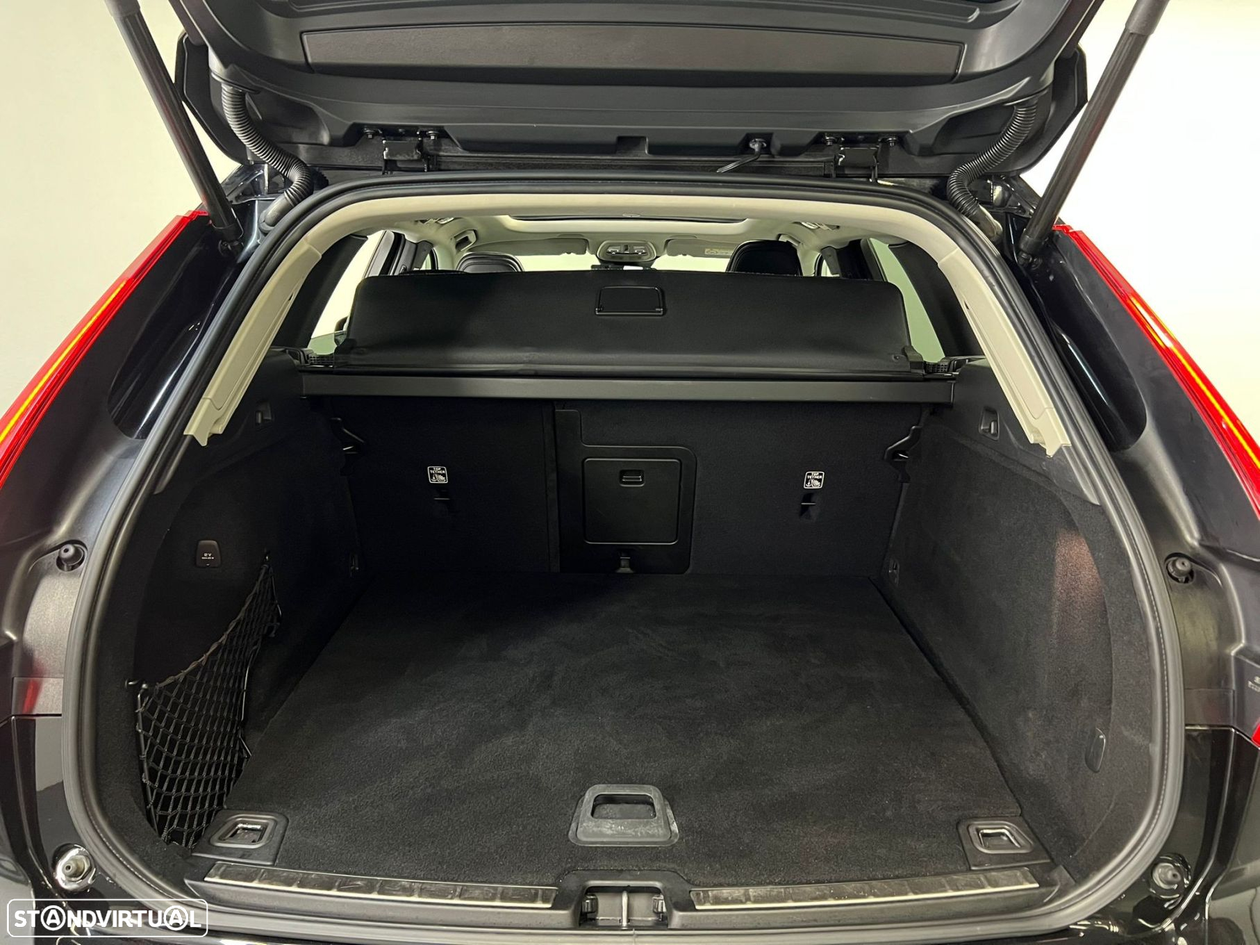 Volvo XC 60 2.0 T6 PHEV Inscription AWD - 18