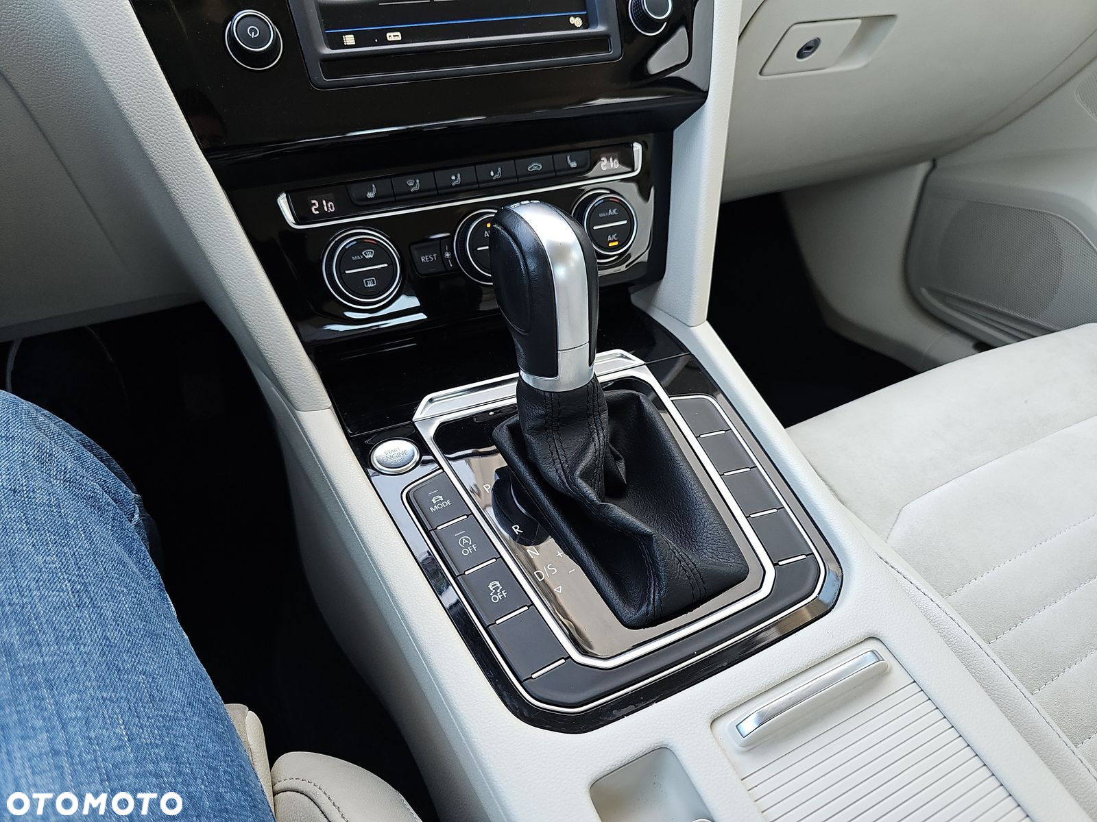 Volkswagen Passat - 23