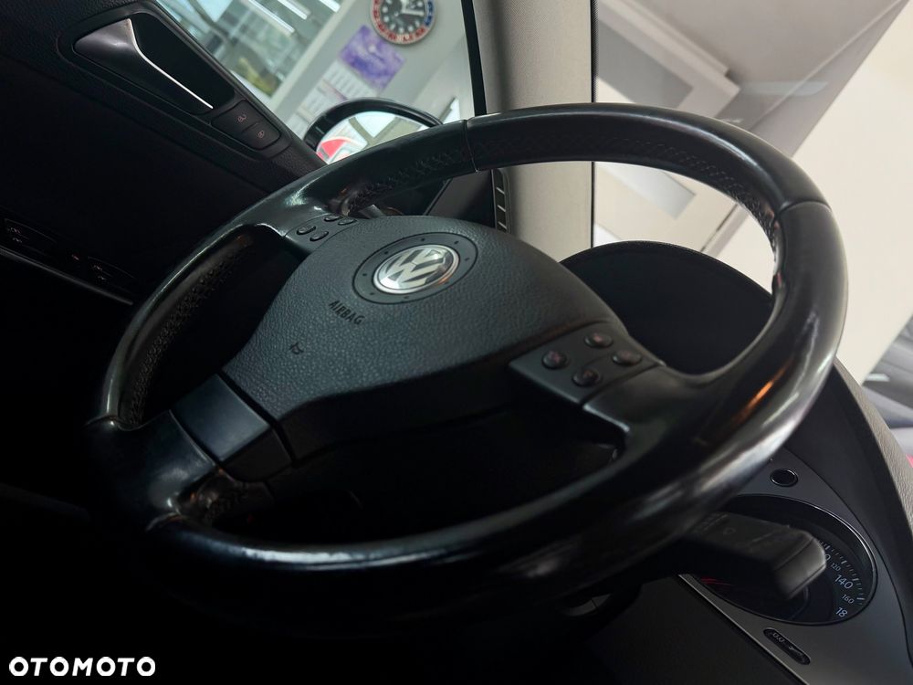 Volkswagen Passat - 35